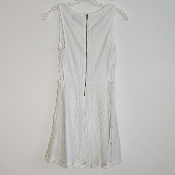 Fire LA White Lace Side Cutout Mini Dress - Picture 4 of 4